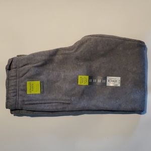 Boys Tek Gear size small (8) sweatpants